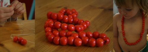 Halsband av rönnbär